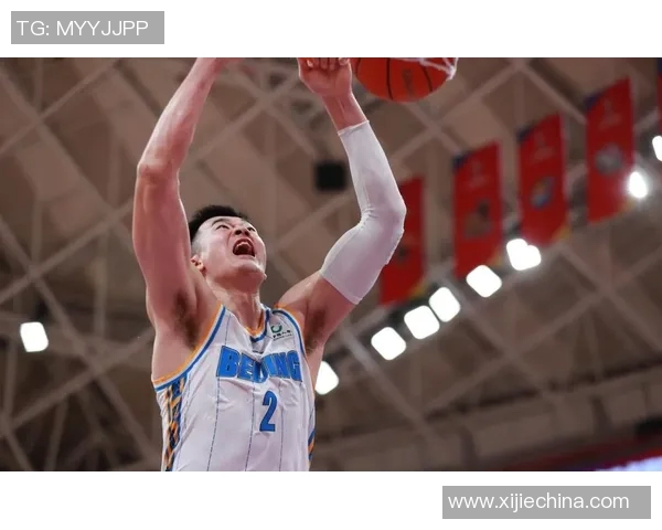 李慕豪：从篮球新星到职业生涯的辉煌历程与未来展望